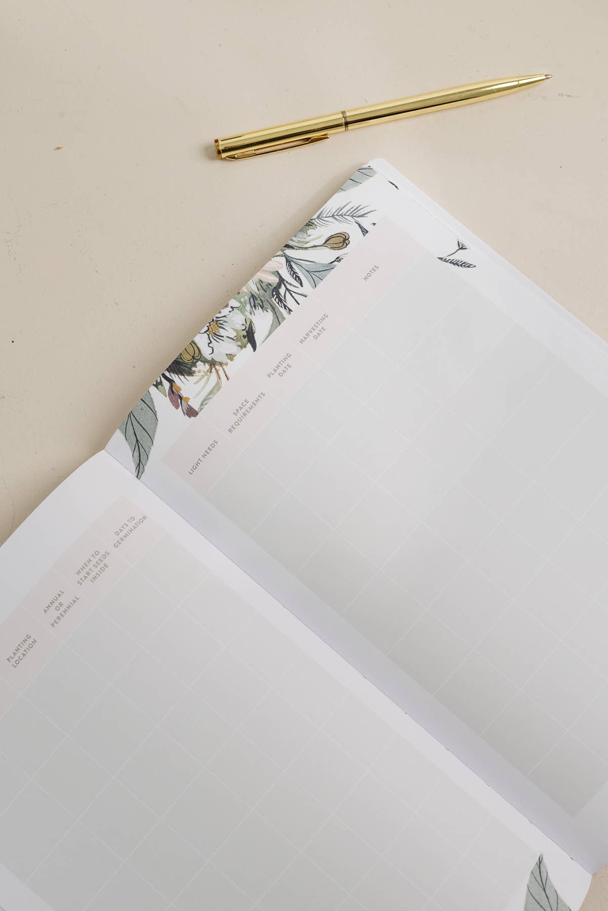My Gardening Journal: Planner, Logbook, and Journal (Spring)